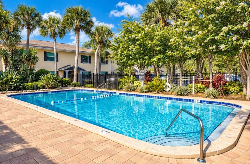 1 bedroom Condominium at 13125 Wilcox #15103, The Fountains Of Largo Condo, Largo — photo 2
