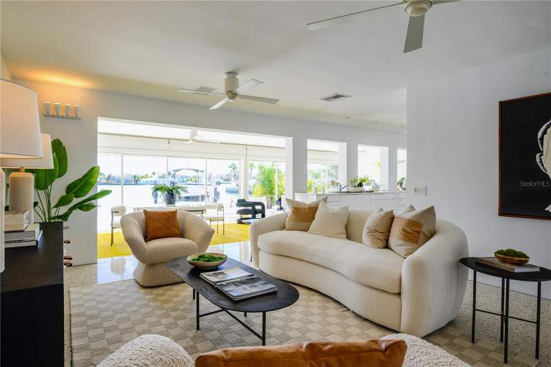 4 bedroom Single Family Residence at 440 64TH AVENUE, THREE PALMS POINT, ST PETE BEACH — photo 5