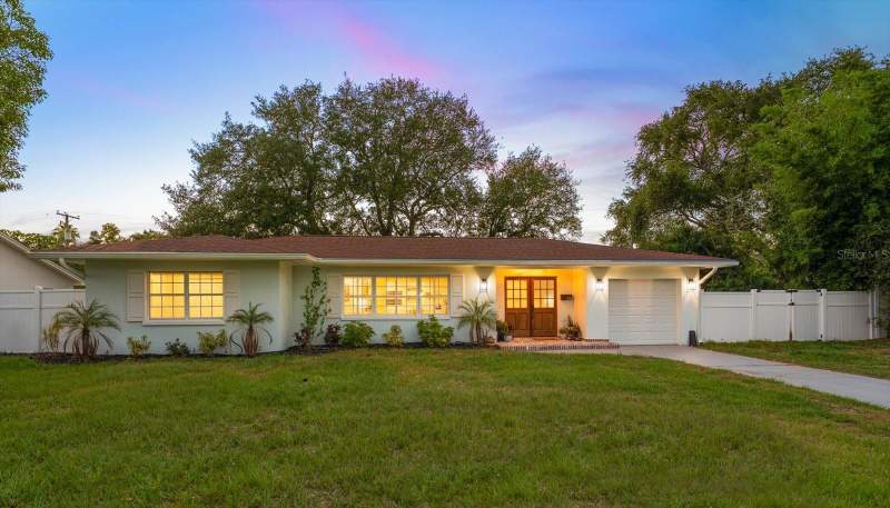 1736 GOLF VIEW DRIVE home for sale in Belleair Estates Homes for Sale: 4 Homes, Median $839K