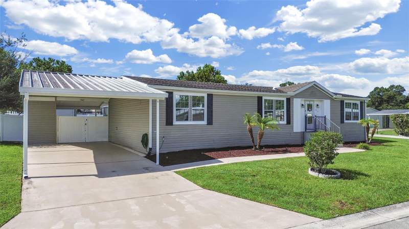 3 bedroom Manufactured Home at 490 Lindsey Dr, Wilder Trace Ph 01, Lakeland — photo 2