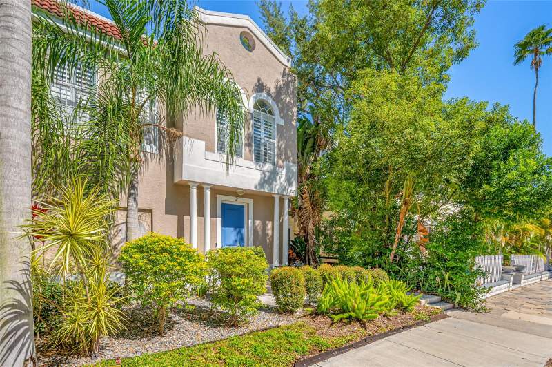 3 bedroom Townhouse at 237 7TH AVENUE #2, 7TH AVE NORTH CONDO, ST PETERSBURG — photo 1