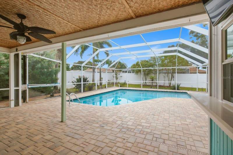 4 bedroom Single Family Residence at 1358 Wexford Drive, Wexford Leas, Palm Harbor — photo 5