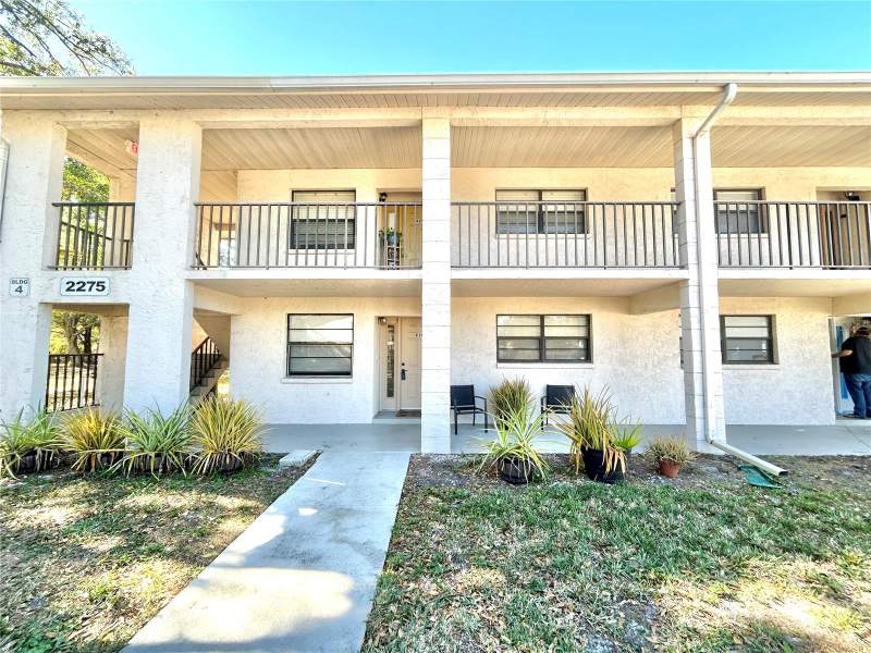 3 bedroom Condominium at 2275 62nd Avenue #101, Chateaux Versailles, St Petersburg — photo 2