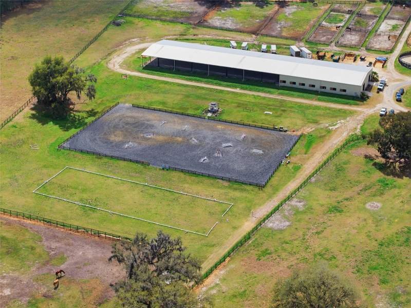 8 bedroom Farm at 6025 NW 115th Avenue, Acreage Non Subdivision, Ocala — photo 3