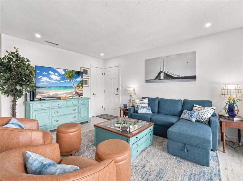 2 bedroom Condominium at 5153 Salmon Drive #B, Waterside At Coquina Key South, St Petersburg — photo 5