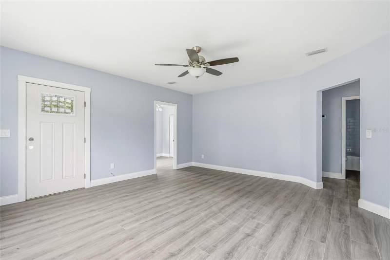 3 bedroom Single Family Residence at 8500 N Boulevard, El Portal, Tampa — photo 5