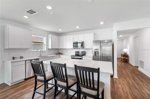 3883 Capri Coast Drive, Plant City FL - photo 12 of 96