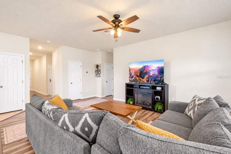 3 bedroom Single Family Residence at 272 Citrus Isle Loop, Citrus Isle, Davenport — photo 5