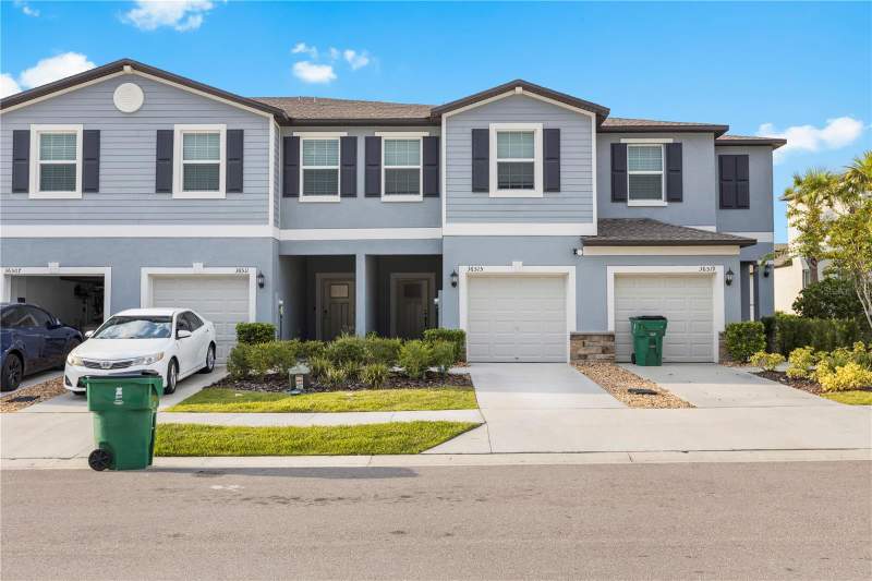 3 bedroom Townhouse at 36515 Camp Fire Terrace, Abbott Square Ph 2, Zephyrhills — photo 2