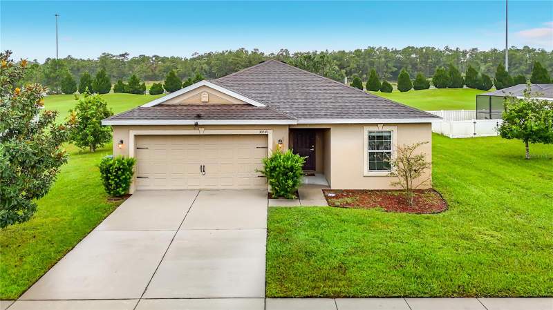 3 bedroom Single Family Residence at 30541 Satinleaf Run, Sherman Hills Sec 3, Brooksville — photo 2