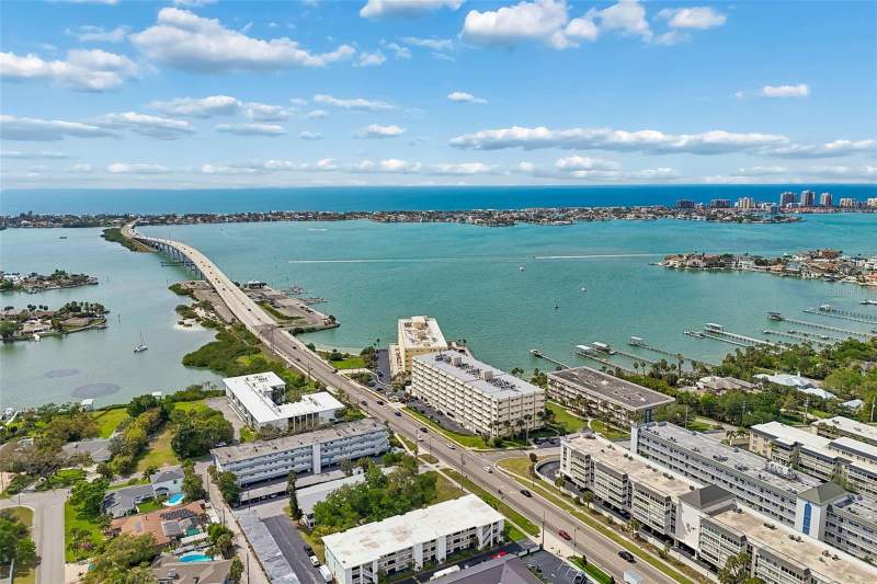2 bedroom Condominium at 2944 W Bay Drive #106, East House-West House Condo, Belleair Bluffs — photo 3