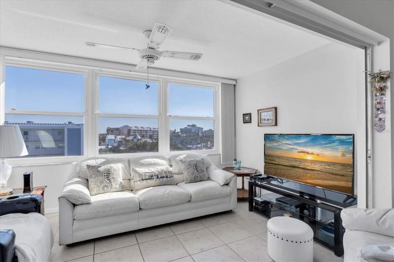 Regency West Apartments Condo