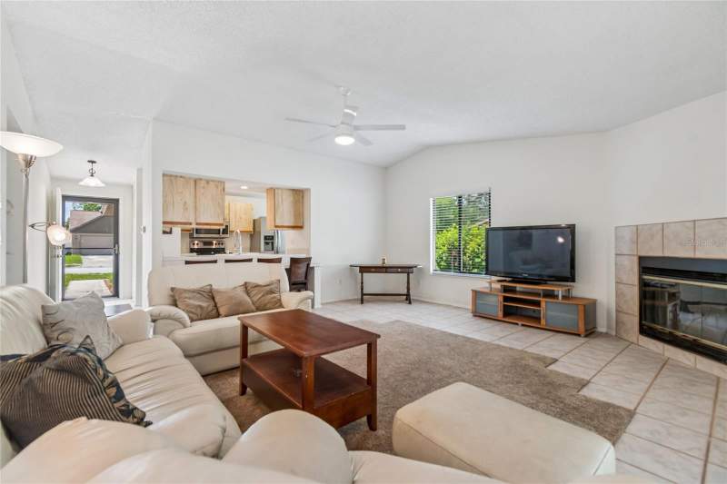 3 bedroom Single Family Residence at 10305 Turkey Oak Drive, The Glen At River Ridge, New Port Richey — photo 4