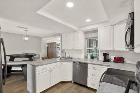 3920 Beacon Square Drive, Holiday FL - photo 8 of 17