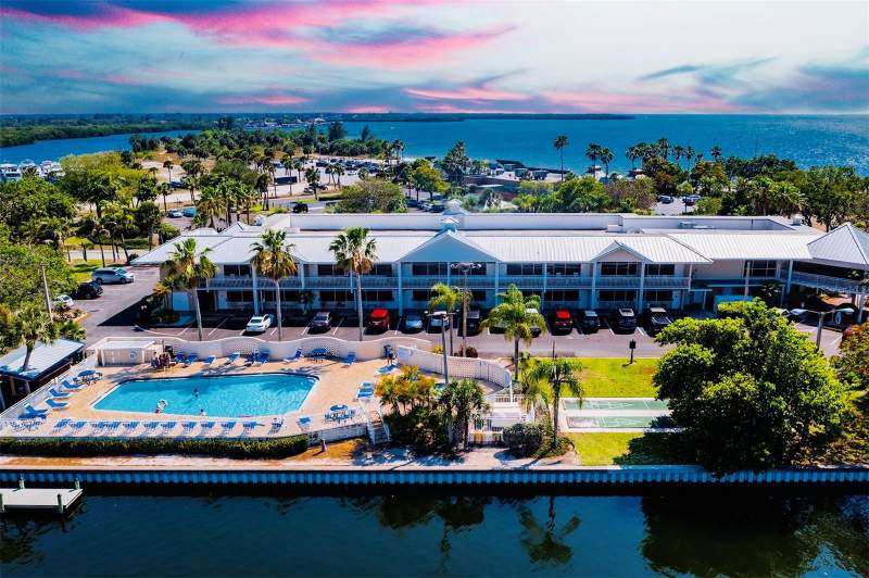 611 DESTINY DRIVE #406 home for sale in Island Resort At Mariners Club
