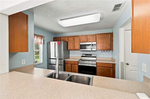 37556 Daliha Terrace, Zephyrhills FL - photo 13 of 31