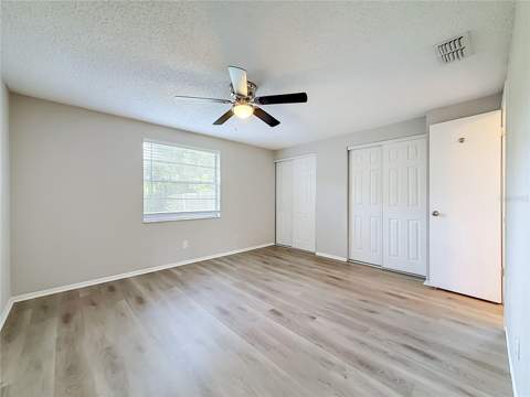 7606 Woodland Oaks Court, Tampa FL - photo 15 of 34