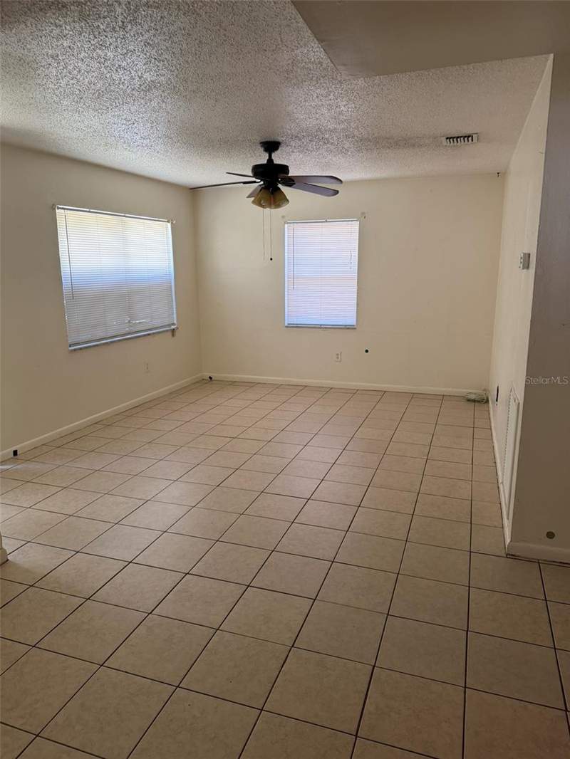 3 bedroom Single Family Residence at 6458 79th Avenue, Avon Dale, Pinellas Park — photo 2