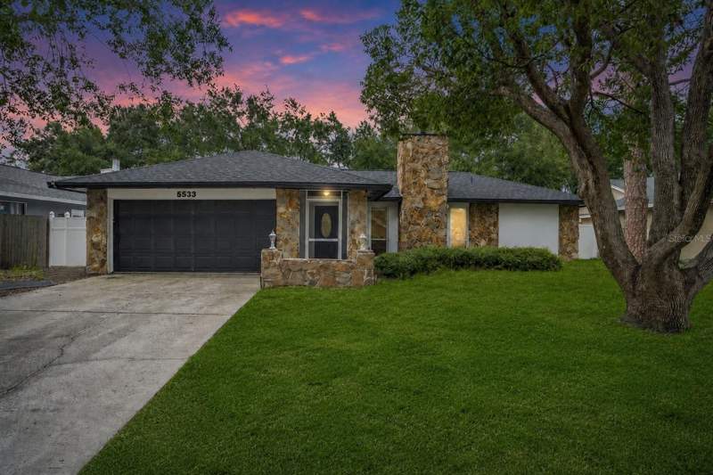 5533 PENTAIL CIRCLE home for sale in Sugarwood Grove