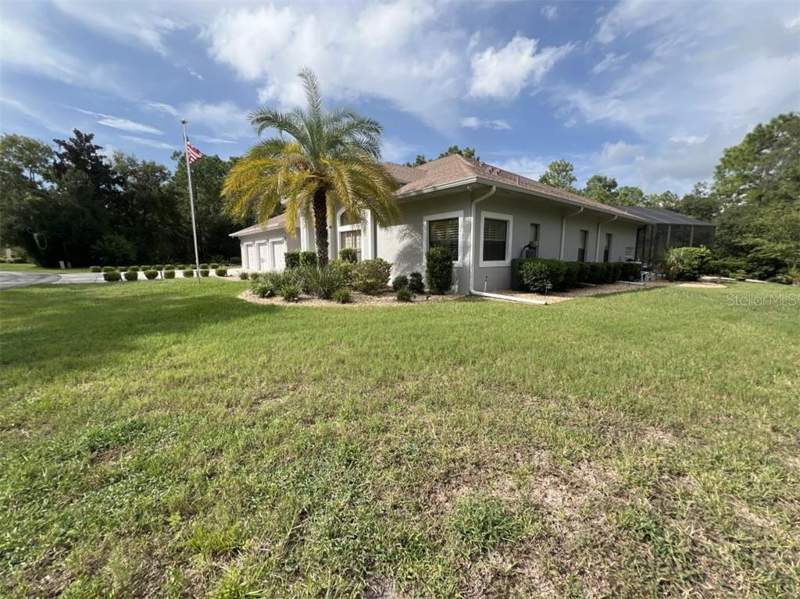 4 bedroom Single Family Residence at 14 Drypetes Court, Homosassa, Homosassa — photo 2