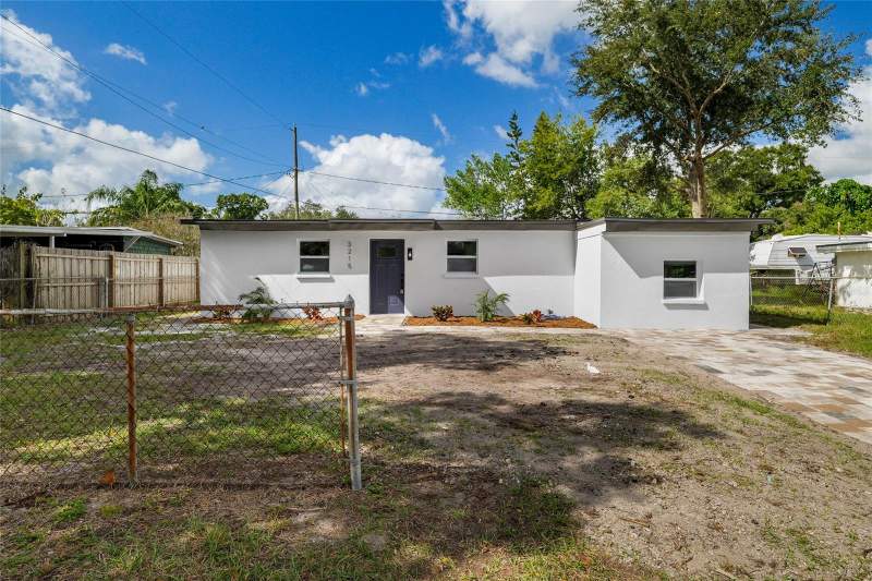3 bedroom Single Family Residence at 3215 Welborn Way, Clair Mel City Unit 31, Tampa — photo 3