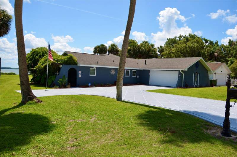 3 bedroom Single Family Residence at 1102 N Palmetto Street, Acreage & Unrec, Leesburg — photo 2