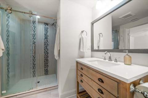 745 Bruce Avenue, Clearwater Beach FL - photo 17 of 52