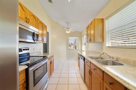 713 Meadowside Court, Orlando FL - photo 10 of 28
