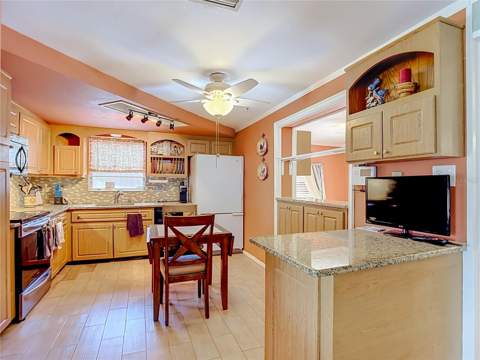 3641 Wellington Dr, Holiday FL - photo 18 of 71