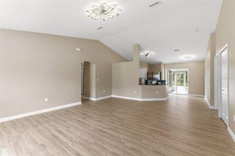 13393 Twin Lake Avenue, Spring Hill FL - photo 6 of 6