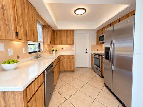 1064 Deer Hollow Boulevard, Sarasota FL - photo 8 of 27