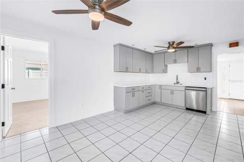 2053 Dolphin Boulevard, St Petersburg FL - photo 19 of 63