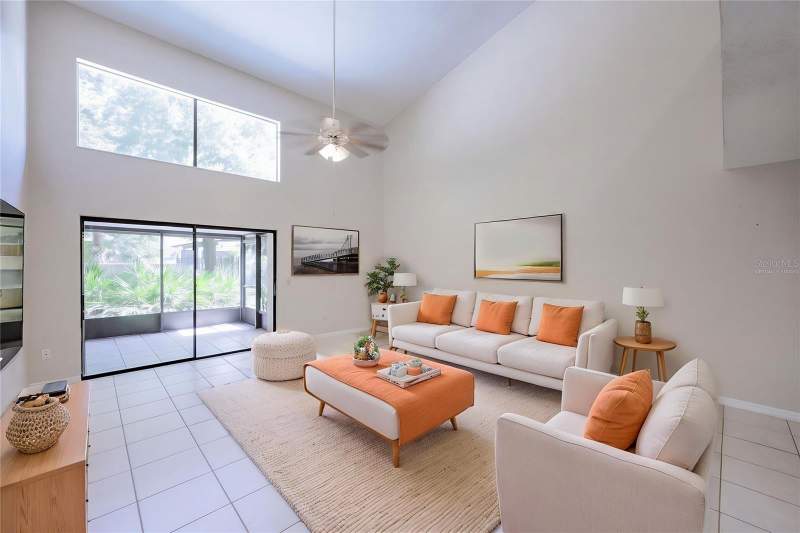 2 bedroom Townhouse at 499 Club Drive, Cypress Club, Winter Springs — photo 3