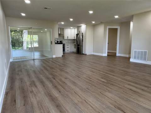 10501 Hardwood Court, Port Richey FL - photo 8 of 58