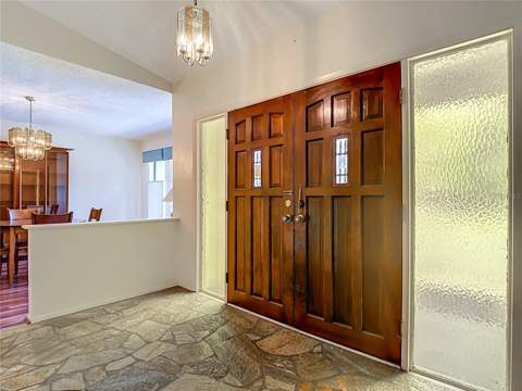 10050 Deer Lane, New Port Richey FL - photo 8 of 30