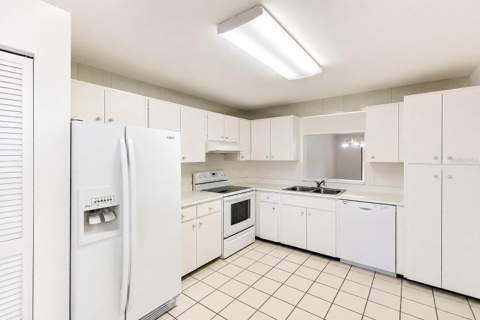 123 Wild Palm Drive #123, Bradenton FL - photo 11 of 40