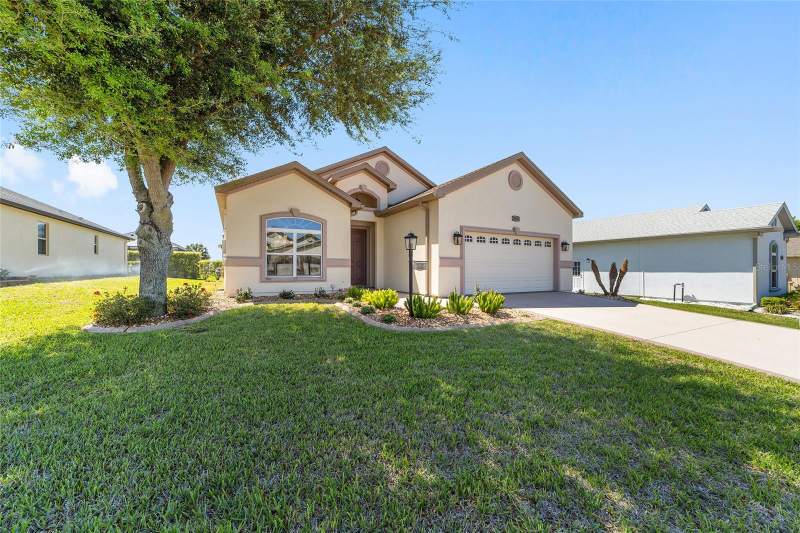 3 bedroom Single Family Residence at 10948 SE 167th Place, Stonecrest, Summerfield — photo 2