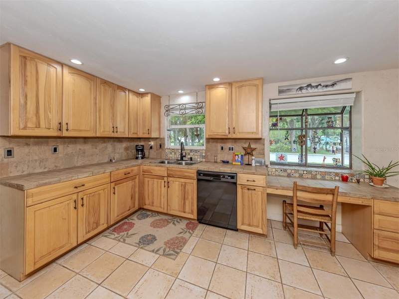 2 bedroom Single Family Residence at 990 Florence Street, Venice By-Way, Nokomis — photo 4