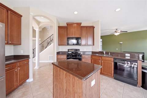 2391 Sabastian St, Mount Dora FL - photo 13 of 54
