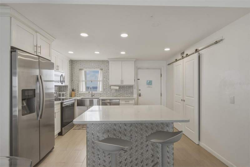 2 bedroom Condominium at 1270 Gulf Boulevard #1202, Harbour Light Towers Condo, Clearwater Beach — photo 4