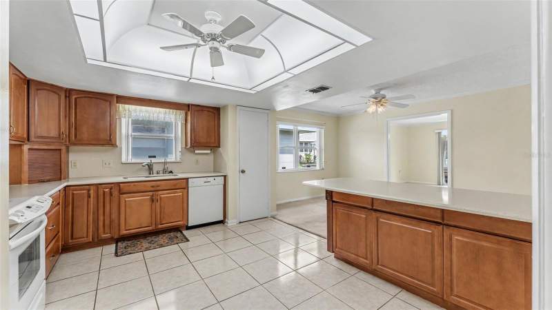2 bedroom Single Family Residence at 450 Nighthawk Drive, Villasthe 02, Lakeland — photo 4