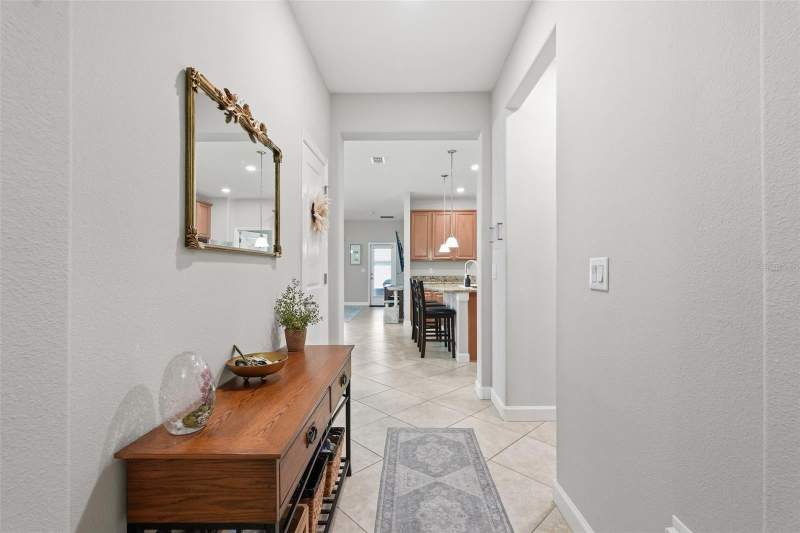 4 bedroom Single Family Residence at 11804 Valhalla Woods Drive, Ballentrae Sub Ph 2, Riverview — photo 2