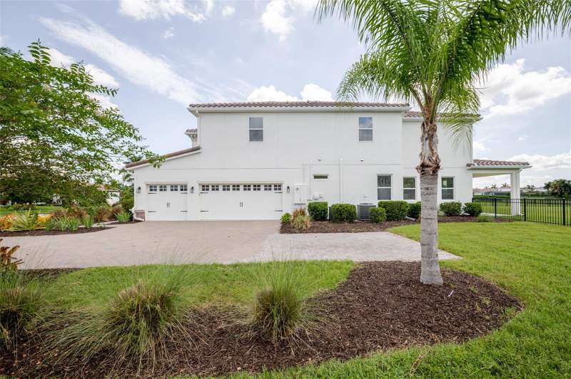 5 bedroom Single Family Residence at 4789 Vasca Drive, Vilano Ph 1, Sarasota — photo 3