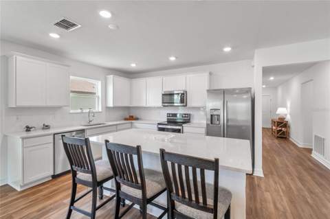 3883 Capri Coast Drive, Plant City FL - photo 11 of 96