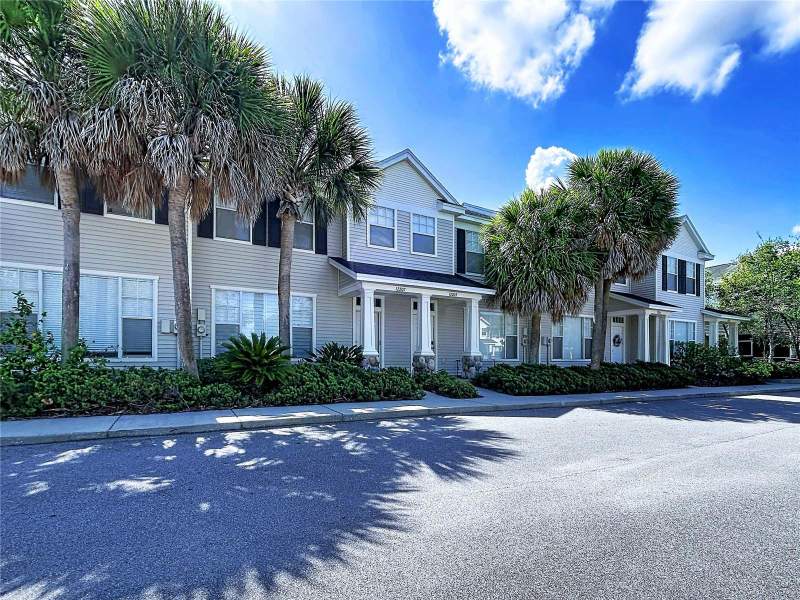 2 bedroom Townhouse at 12207 Country White Circle, Country Chase, Tampa — photo 3