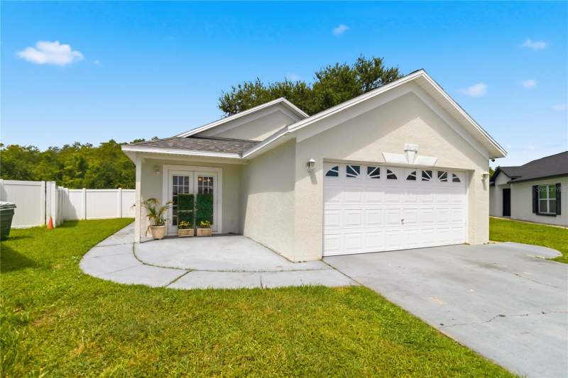 3 bedroom Single Family Residence at 2412 Sonja Court, Marisol Ph 2, Kissimmee — photo 2