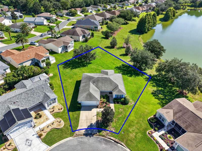 3 bedroom Single Family Residence at 2112 Kerwood Loop, The Villages, The Villages — photo 4