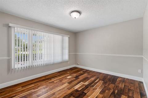 9237 Pebble Creek Drive, Tampa FL - photo 19 of 50