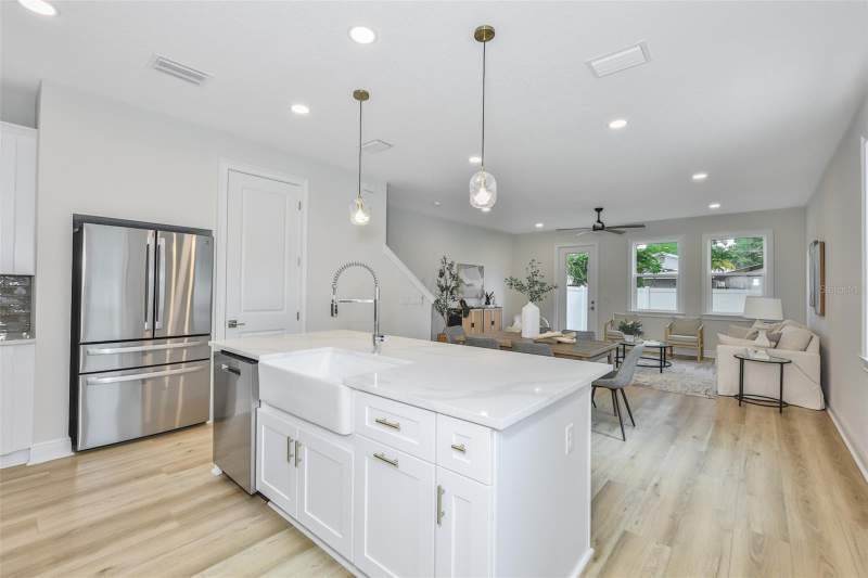 3 bedroom Townhouse at 1911 W Beach Street, Bouton & Skinners Add, Tampa — photo 2