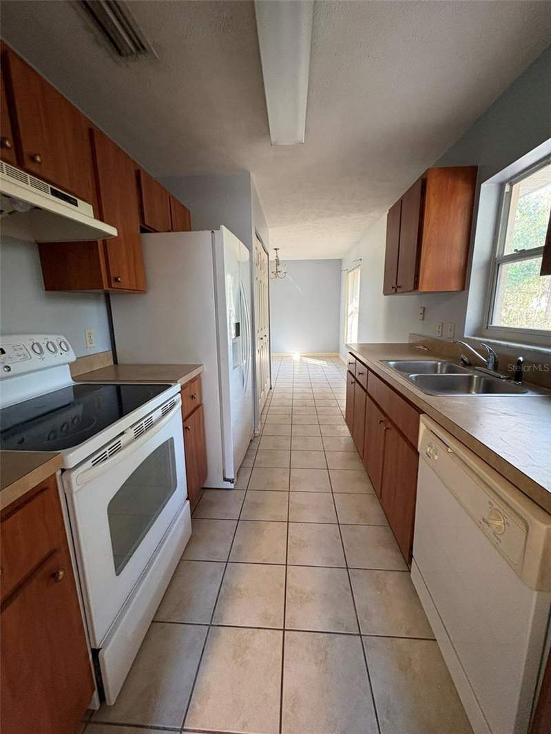 3 bedroom Single Family Residence at 2060 NW 42nd Street, Evans Acres, Ocala — photo 4